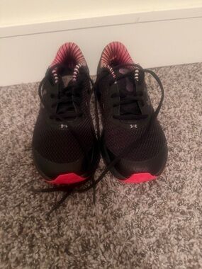 Under Armour Women's Black Athletic Sneakers with Pink Highlights